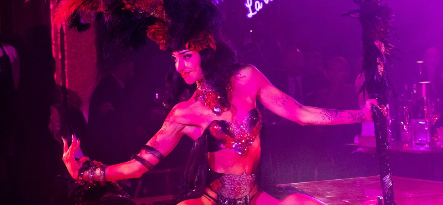 Deep Rouge: Eine Ode an Erotik und Überschuss