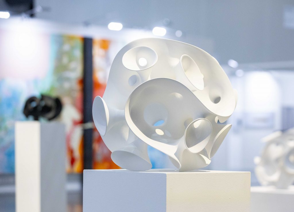 Loth Skulpturenpreis 2025: Skultpur der Preisträgerin Eva Hild
Credit: Messe Karlsruhe/Jürgen Rösner